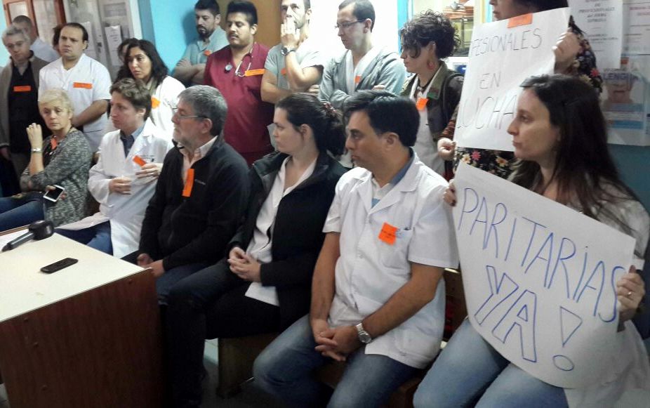 “No ha habido movimiento salarial en el 2016, hay un ensañamiento contra el sector profesional