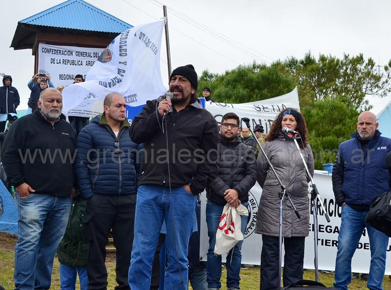 “Esta movilización que ha ganado las calles de Río Grande, es el principio de un compromiso de unidad