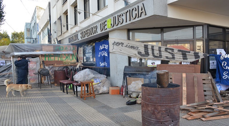 La medida de fuerza de los judiciales santacruceños ya lleva mas de 80 días. 