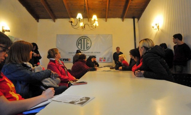En Santa Cruz, ATE inició un paro por 72 horas por falta de pargo del SAC, y apertura de paritarias.