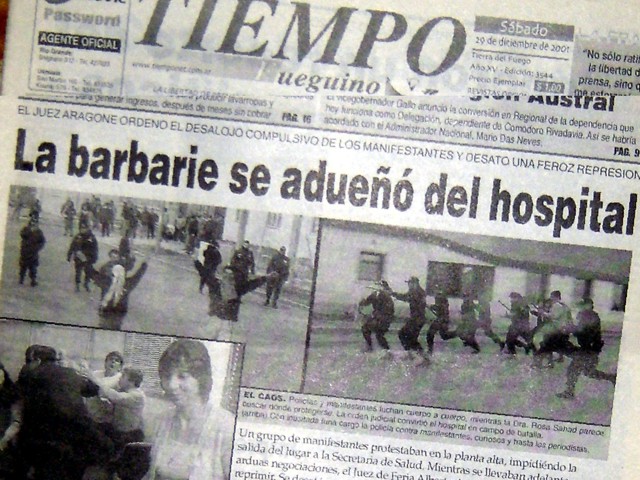 Portada del Diario Tiempo Fueguino del sábado 29 de diciembre de 2001. 