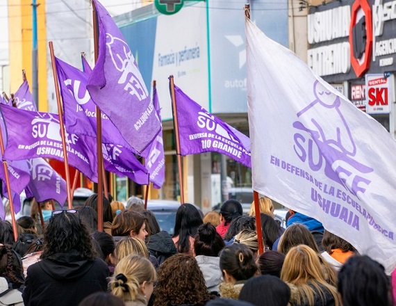 Docentes evaluarán la nueva propuesta salarial presentada por el Ejecutivo provincial 