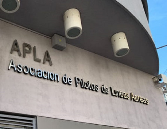 Hasta ahora no hay conciliación obligatoria y peligran vuelos