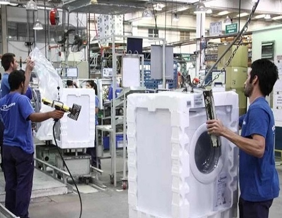 Electrolux extendió las suspensiones de trabajadores en su planta de Rosario 