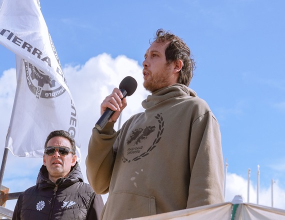 Suspensiones y salarios adeudados en electrónica de Río Grande