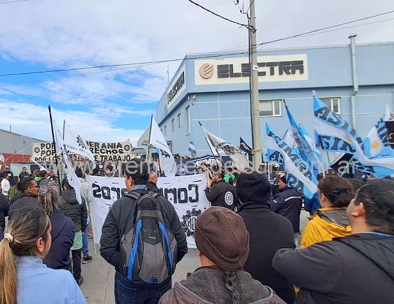 Piden la expropiacion de la empresa Aires del Sur