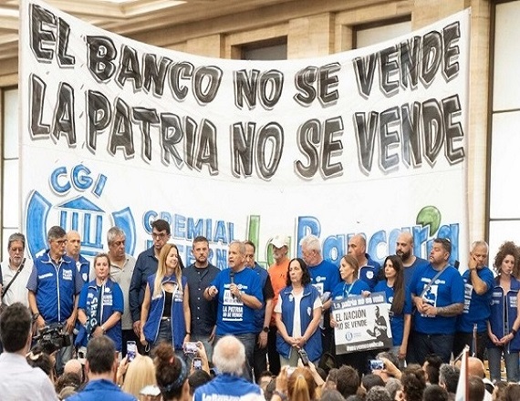 Bancarios en alerta y movilización por procesos de achiques, despidos y cierres de sucursales