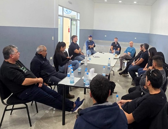 Visitas gremiales, asambleas y reuniones con afiliados en zona norte de Santa Cruz