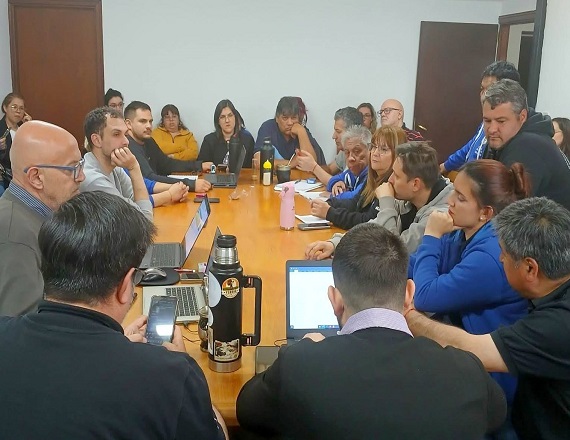 Mesa paritaria para estatales de Tierra del Fuego 