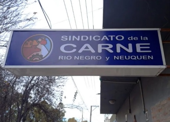 La justicia ordenó al Sindicato de la Carne de Río Negro devolver cuotas descontadas a trabajadores no afiliados
