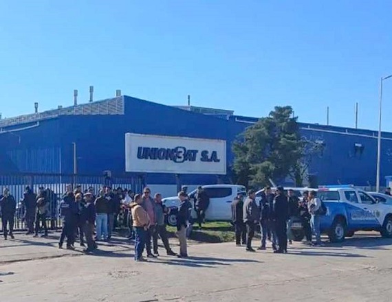 Despidos masivos de Unión Bat y Pyam desatan una semana de protestas en Gualeguaychú