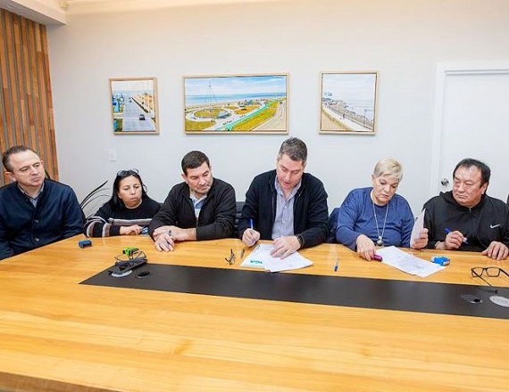 Nuevo aumento salarial para trabajadores municipales de Río Grande  