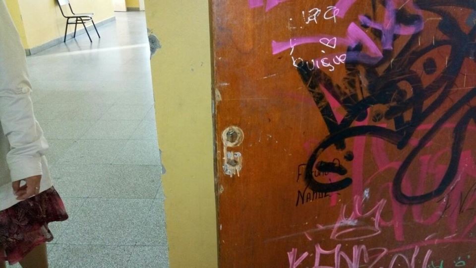 Puertas Interiores del Colegio Alicia Moreau de Justo, jueves 16 de febrero de 2017. Foto: Prensa SUTEF Río Grande.