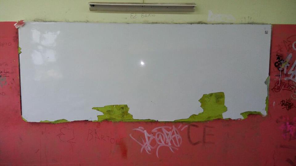 Aulas del Colegio Alicia Moreau de Justo, jueves 16 de febrero de 2017. Foto: Prensa SUTEF Río Grande.