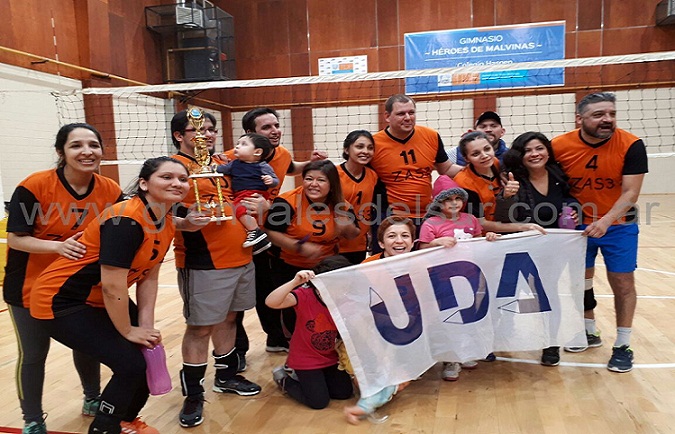 Escuela Especial N° 2, subcampeón del torneo de vóley organizado por la UDA. 