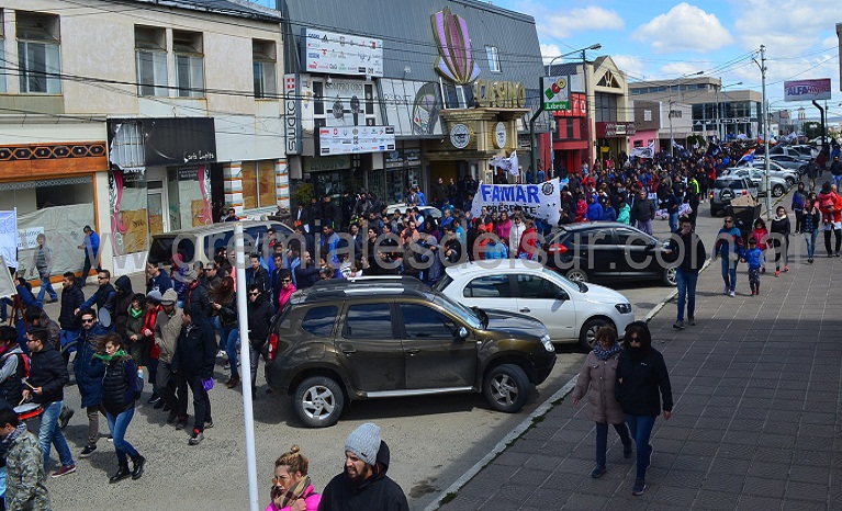 El centro de Río Grande fue testigo del rechazo de los trabajadores a la reforma previsional.  