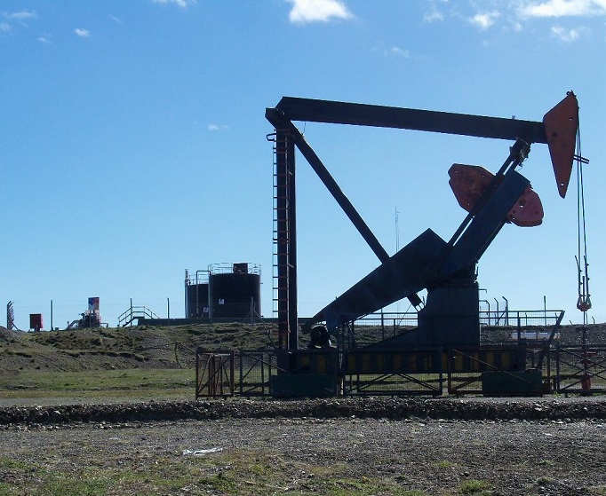 YSUR traslada a Tierra del Fuego la misma política que está aplicando en la provincia de Santa Cruz; reducción de costos operativos, trasladados a los costos laborales. 