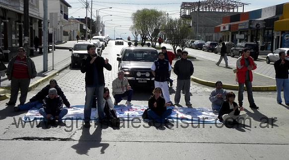 Los trabajadores de la salud cortaron San Martín y 9 de Julio