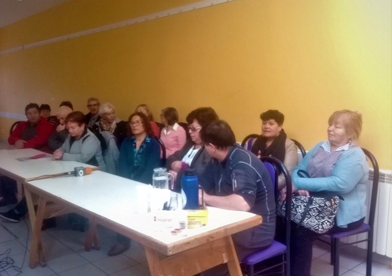 “Nosotros nos jubilamos por diversas leyes, y al momento de determinar nuestro haber se nos dio un derecho, y ese derecho es el que se ha venido vulnerando hasta el día de hoy”, destacó Martha Bacesky. Foto: desdelasbases.com.ar 
