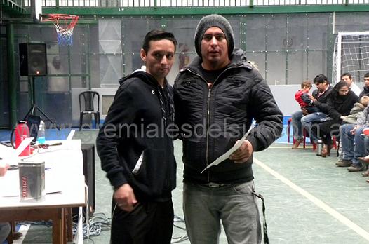 La entrega de las carpetas se realizó en el Gimnasio de la UOM