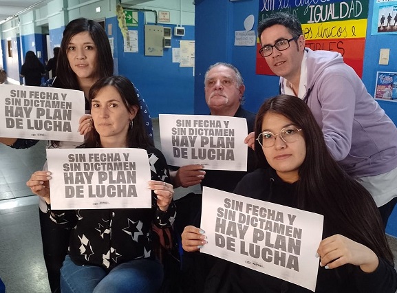 El Congreso Provincial del SUTEF resolvió realizar durante toda la semana entrante desobligaciones diarias en las tres ciudades, y evaluar la fecha de paro provincial.