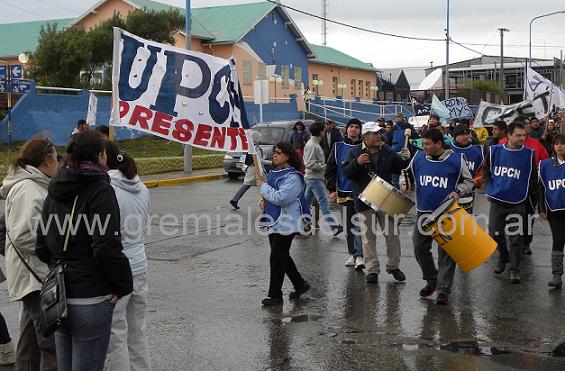 UPCN se sumó a la marcha de los trabajadores estatales de Tierra del Fuego