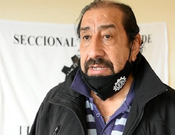 “Si tenemos que discutir, tenemos que tener la capacidad de discutir cómo debe de ser, aunque esta persona no creo que tenga ni la capacidad, ni el coraje, ni nada”, indicó Oscar Martínez, refiriéndose a Ramón Calderón.