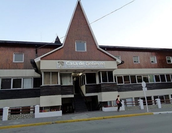 La convocatoria original del Ejecutivo provincial establece la participación de tres representantes por cada entidad sindical, y el fin es de “trabajar sobre la realidad económica socioeconómica en general y las cuestiones sectoriales”.