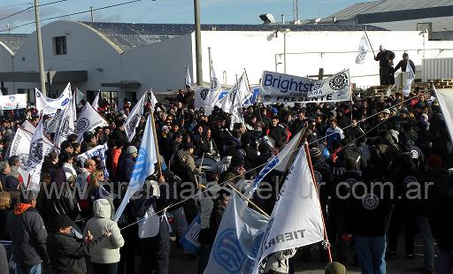 Los metalúrgicos de Río Grande se manifestaron masivamente el 1º de mayo