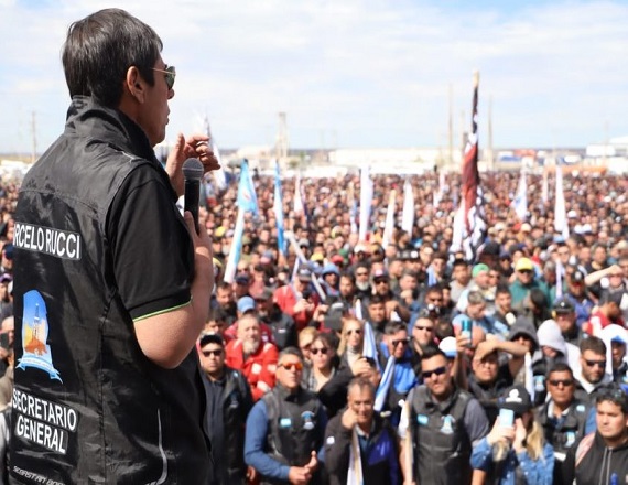 Tras una convocatoria de parte del Ministerio de Capital Humano de Nación, el gremio de petroleros privados suspendió temporalmente las medidas de fuerza anunciadas para este martes y miércoles.