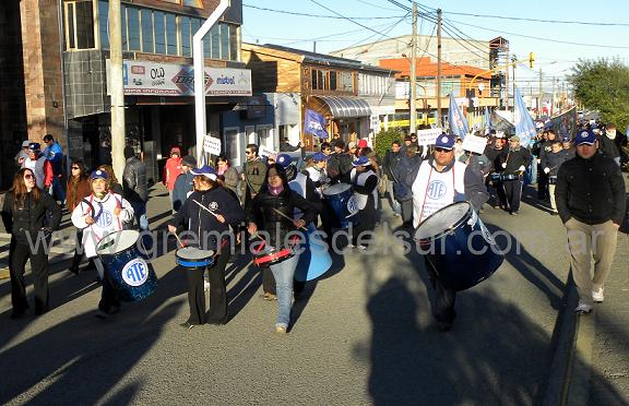 ATE marcó una importante presencia en repudio a la represión en Ushuaia