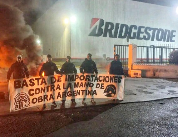 “Si no se revierte esta política de manera urgente, vamos a ser espectadores de la destrucción de una industria que en su mejor momento, en 2010, tuvo más de 5.200 puestos de trabajo de calidad”, dijo Pedro Wasiejko de FETIA.