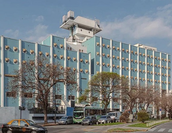 La Fundación FUSANA es responsable del financiamiento de cerca del 40% del presupuesto del Hospital Naval, además de permitir la duplicación de la producción y la mejora en la atención e infraestructura del establecimiento.
