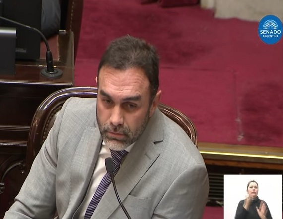“La UNTDF no es un privilegio ni un gasto prescindible: es una conquista histórica del pueblo fueguino, producto de años de lucha por el derecho a la educación pública, gratuita y de calidad”, remarcó AFUDI. 