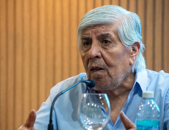Con la nueva paritaria del 3,3% que se pagará en 3 tramos pero regirá durante 6 meses, Moyano se convirtió en el modelo que buscará replicar el Gobierno nacional en otras negociaciones salariales que amenazan con recalentarse.