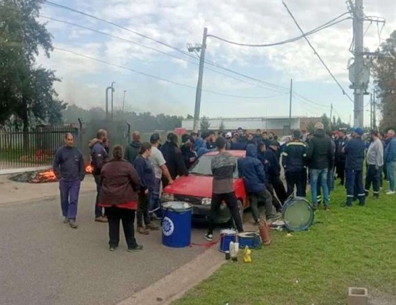 Según la UOM Campana, la decisión de KTM de importar motos ya armadas responde directamente a las medidas aperturistas del Gobierno que eliminaron aranceles a los vehículos importados.