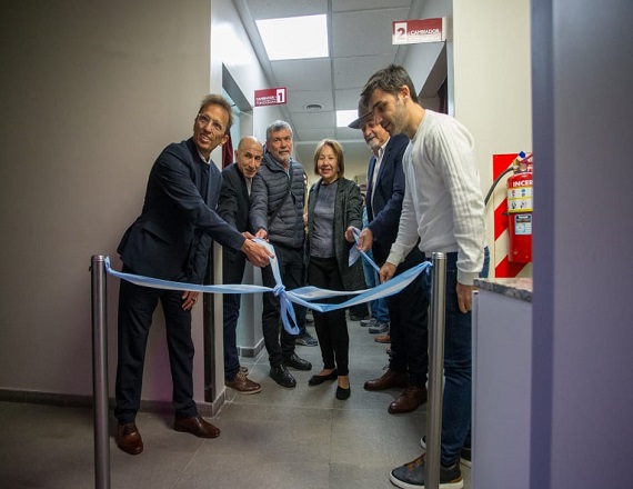 Llugdar participó del evento inaugural acompañado de miembros de la Comisión Directiva de la institución, poniendo en relieve el compromiso del sindicato y la Mutual de Petroleros Jerárquicos de la Patagonia Austral.