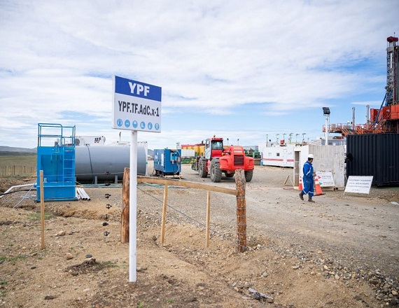 “Ese número bajó porque las empresas hicieron retiros voluntarios de sus empleados, entonces hay muchas empresas que llegaron a acuerdos con los empleados, acuerdos de parte, y hubo una merma”, reconoció Gabriela Castillo.
