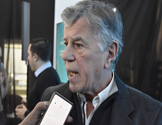 “El artículo 128 del proyecto de ley del Gobierno nacional desfinancia a las instituciones empresarias, debilitando la representatividad del sector productivo”, afirmó el titular de la Cámara de Comercio de Río Grande, José Luis Iglesias.