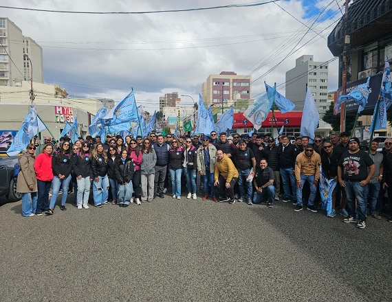 “La Reforma no es una necesidad económica, sino una imposición que termina castigando al trabajador que ya viene haciendo un enorme esfuerzo para sostener a su familia”, sostuvo Luis Villegas.