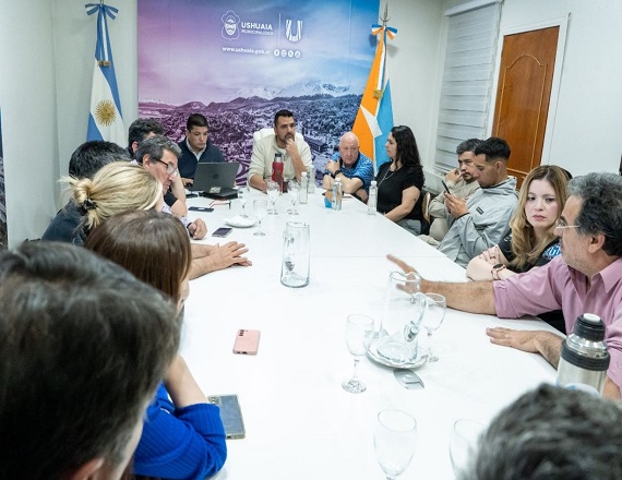 El acuerdo contempla un aumento del 3% con base enero a liquidarse en abril, un 3% con base febrero a abonarse en mayo, y un 4% con base marzo previsto para junio y alcanza a todas las modalidades contractuales.