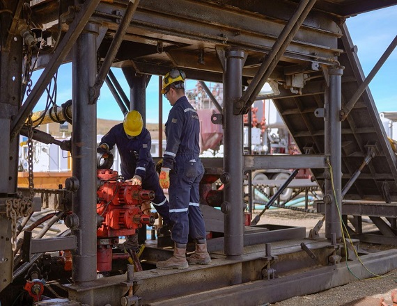 Según la información oficial difundida tras el cierre de la búsqueda, unas 3 mil postulaciones pertenecían a residentes fueguinos, mientras que el resto llegó desde distintas provincias petroleras del país.
