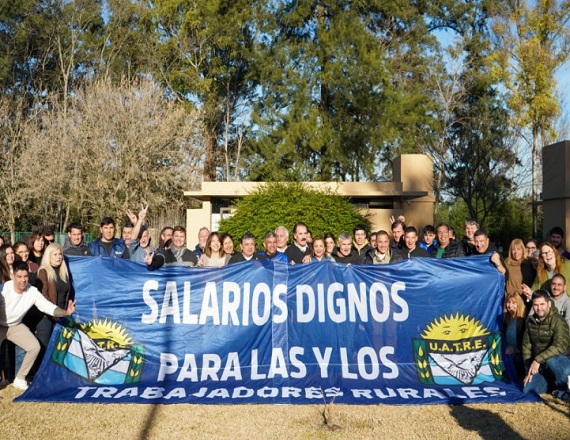 La novedad pone fin a un sistema que duró décadas, donde una comisión estatal (la CNTA) fijaba los salarios rurales mediante resoluciones administrativas, sin la intervención directa de sindicatos y empleadores en una mesa paritaria formal.