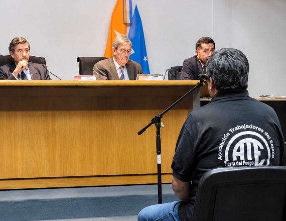 El proceso judicial continúa con las indagatorias al resto de los imputados en una causa que investiga presuntas maniobras con adjudicaciones de viviendas de ATE en la ciudad de Ushuaia.