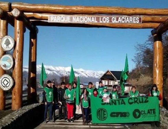 “Con este plan, quieren iniciar la privatización de todos los parques nacionales y no los vamos a dejar. Son ellos los responsables de que crezca la conflictividad”, resaltó el titular de ATE Nacional, Rodolfo Aguiar.