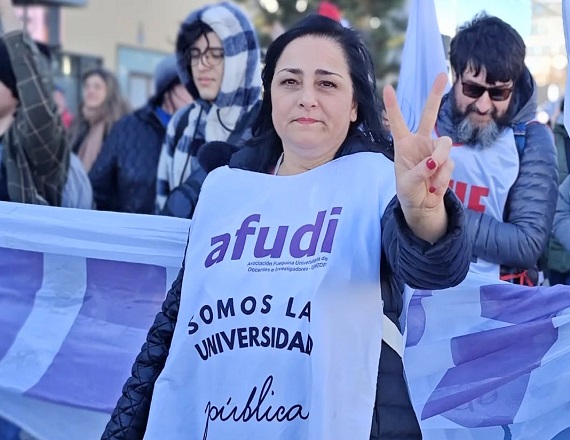 “Lo cierto es que este fallo lo que hace es darnos la razón a las Universidades”, resaltó Andrea Ozamiz, indicando que ahora esperan que se liquide lo adeudado desde diciembre de 2023.