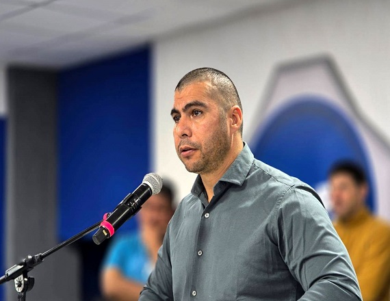 “La paz social de la cuenca está en riesgo porque la empresa PAE desconoce la realidad laboral, social y productiva de Santa Cruz. Después no podrán decir que no estaban advertidos”, remarcó Rafael Güenchenen, titular del SIPGER.
