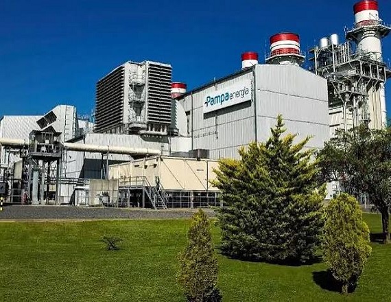 La salida de Fate del mercado eliminó uno de los principales compradores locales de caucho sintético y dejó sin sustento comercial a esa línea de producción de Pampa Energía. 