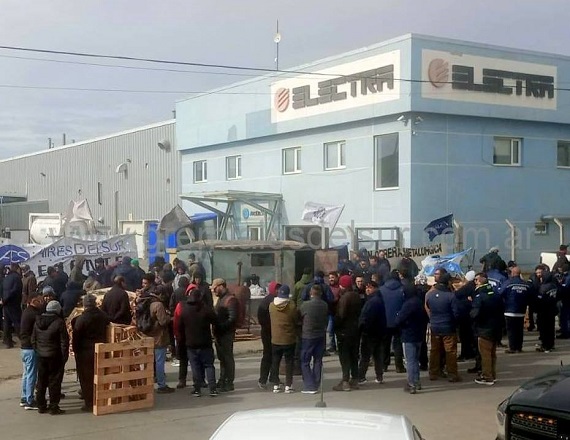 La decisión de la Justicia Civil y Comercial de autorizar la continuidad productiva en Aires del Sur reabrió la expectativa de los trabajadores, en medio del proceso concursal.