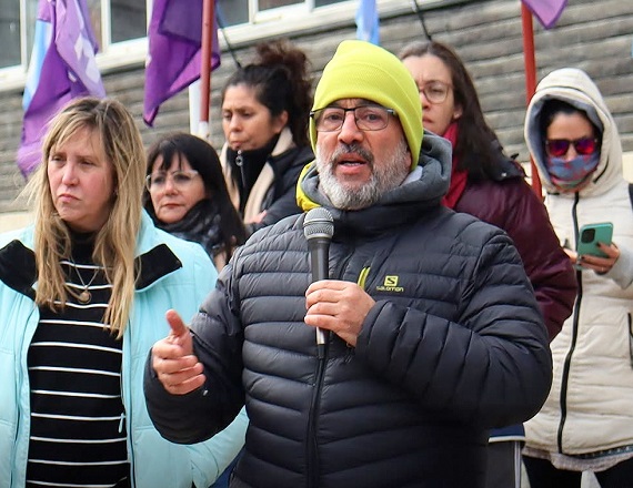 Horacio Catena convocó a “discutir en todos los espacios que podamos, en todos lados. Y a la tarde nos vamos a juntar nuevamente en la Asamblea General para ver cómo damos continuidad”.